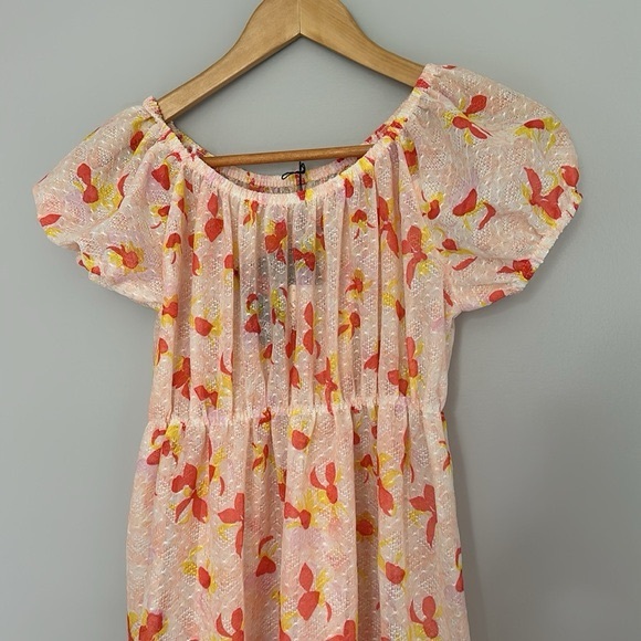 VINTAGE GOWN WITH ORIGINAL TAG ATTACHED - Picture 4 of 6